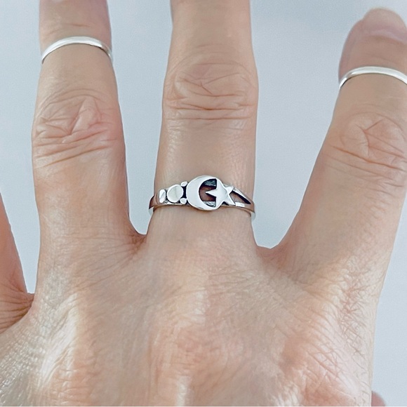 Sterling Silver Small Crescent Moon and Star Ring with Dots, Celestial Rings - Picture 7 of 12